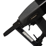 Пистолет скобозабивной мебельный Hybest 1013JL (пневматический, скобы 53F 20Ga, удлиненный)