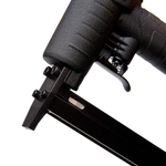 Пистолет скобозабивной мебельный Hybest 8016F (пневматический, обивочные скобы тип 80 21Ga)